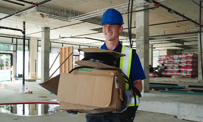 !-800-GOT-JUNK? helping clean up construction waste.